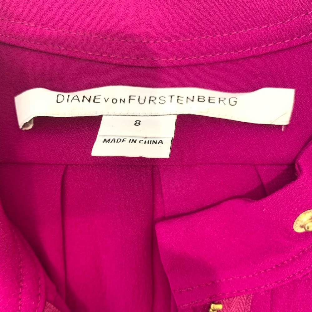 DVF Silk Fuchsia Zipper Blouse Sz 8 - Picture 2 of 5